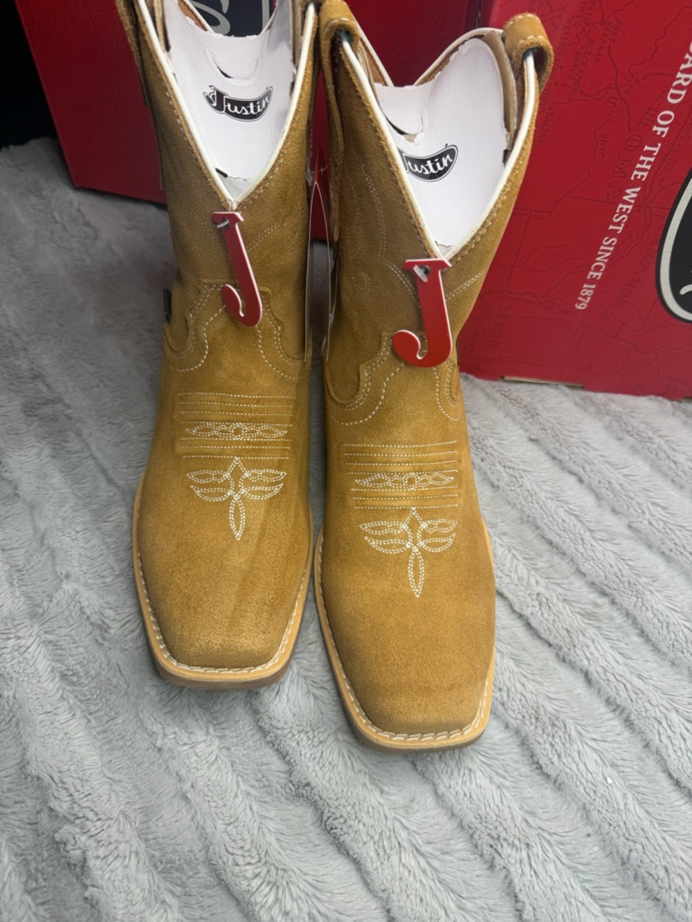 New in Box Justin Women's Gypsy Suede Western Booties Camel Color Size 10 B - Picture 3 of 8